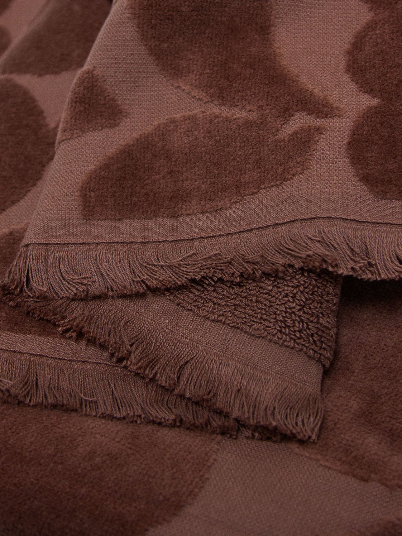 Palma Fringe Hand Towel in Clove