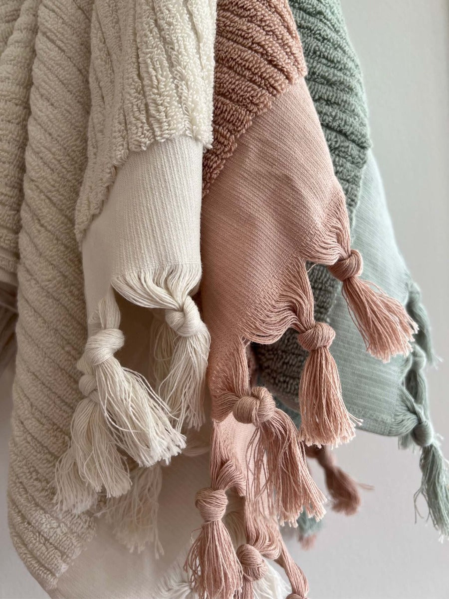 Paros Rib Bath Towel in Shell