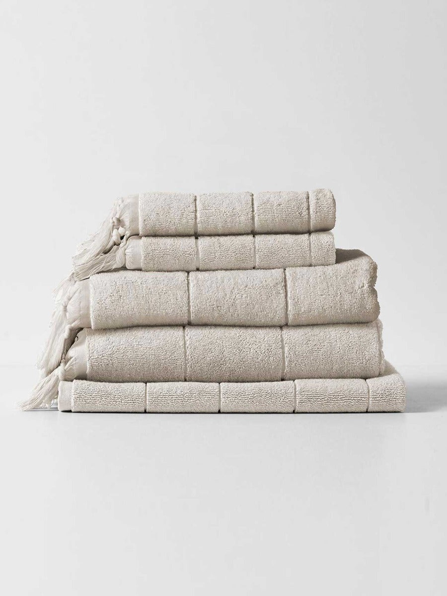 Paros Bath Towel Set in Natural