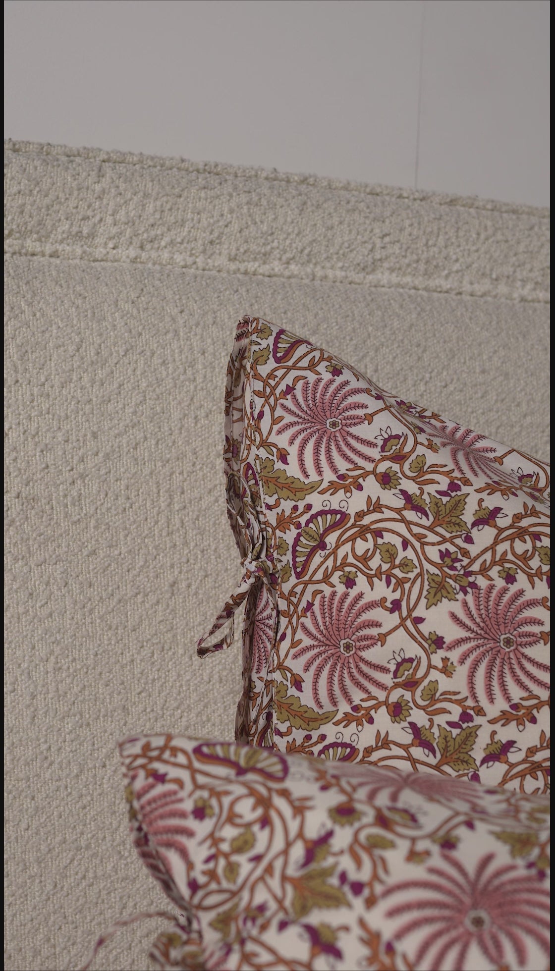 Oasis European Pillowcase in Mulberry