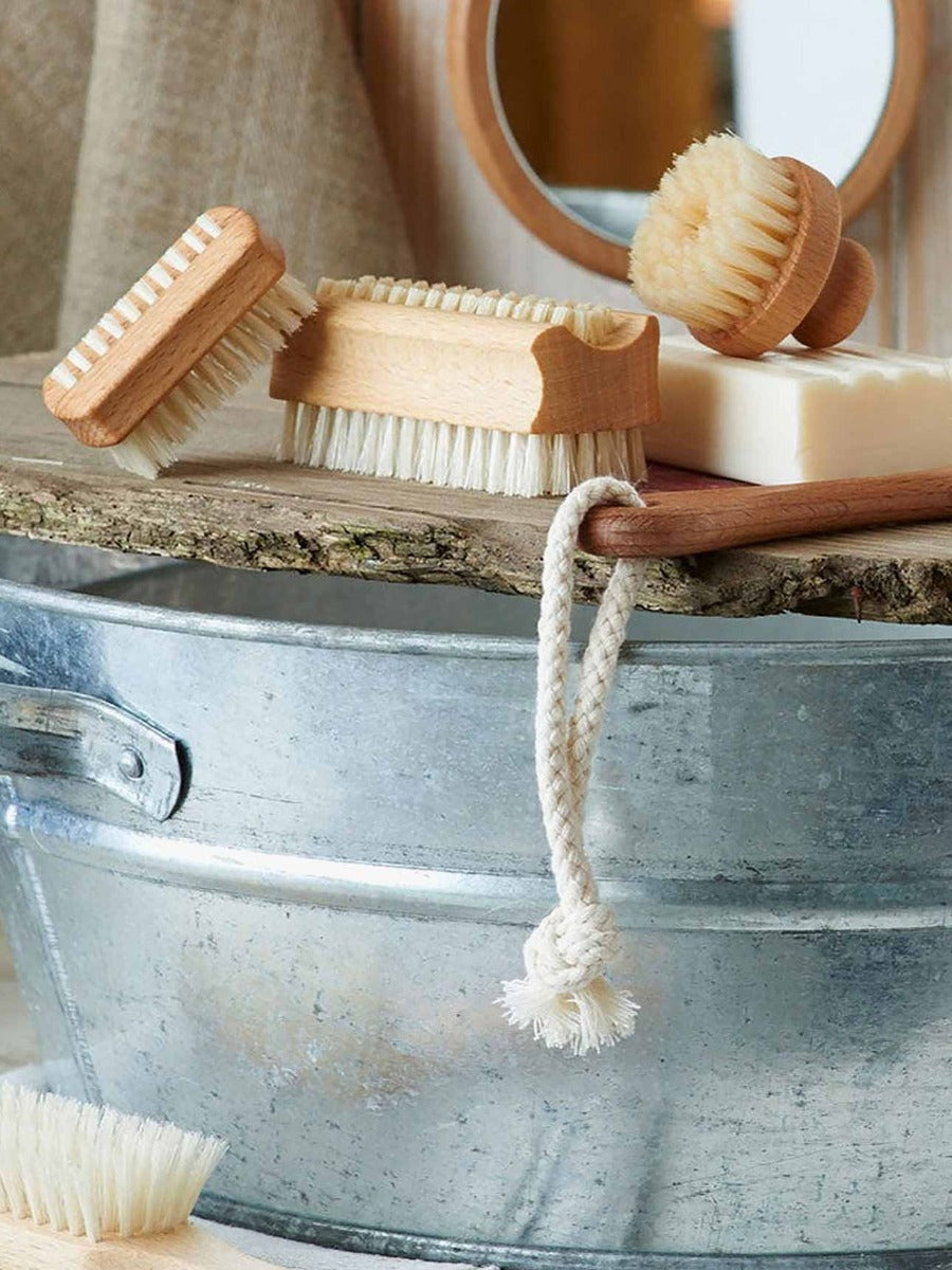 Beechwood Duo Nail Brush