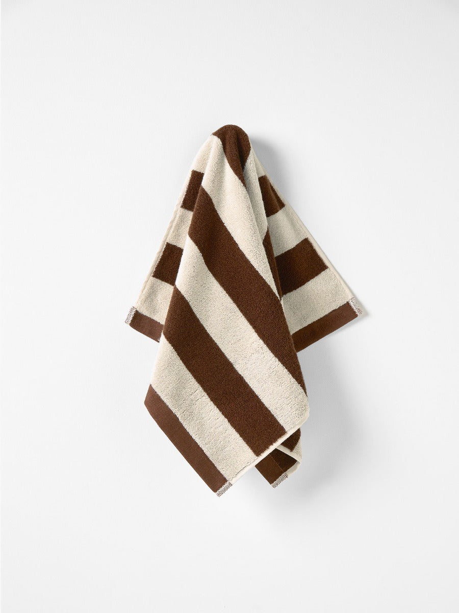 Riviera Stripe Towel Set in Chocolate