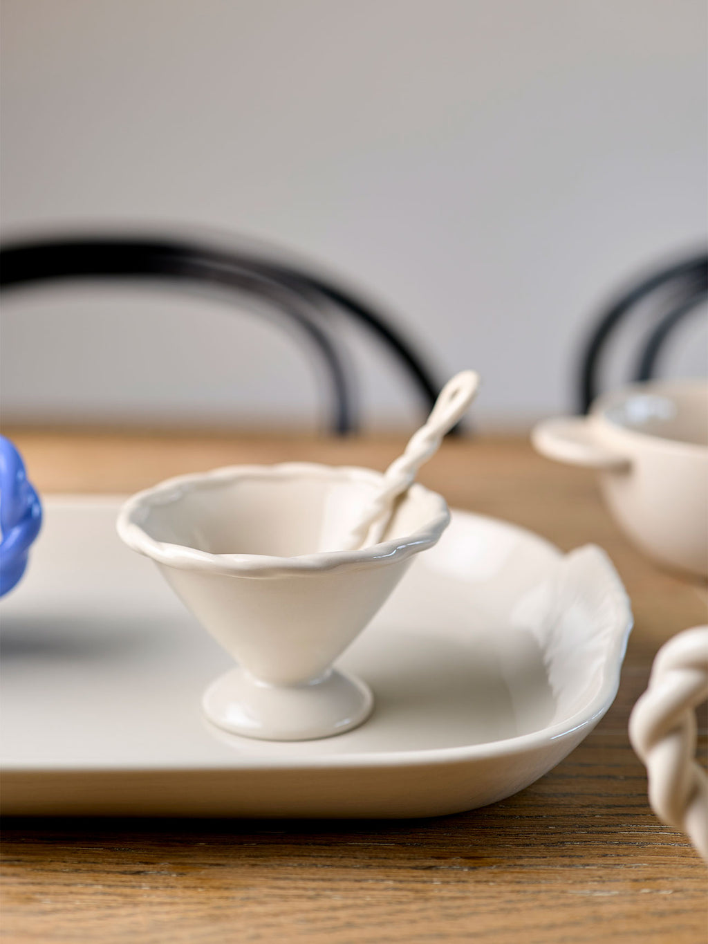 Vintage Table Elevated Condiment Bowls in Vanilla - Set of 3