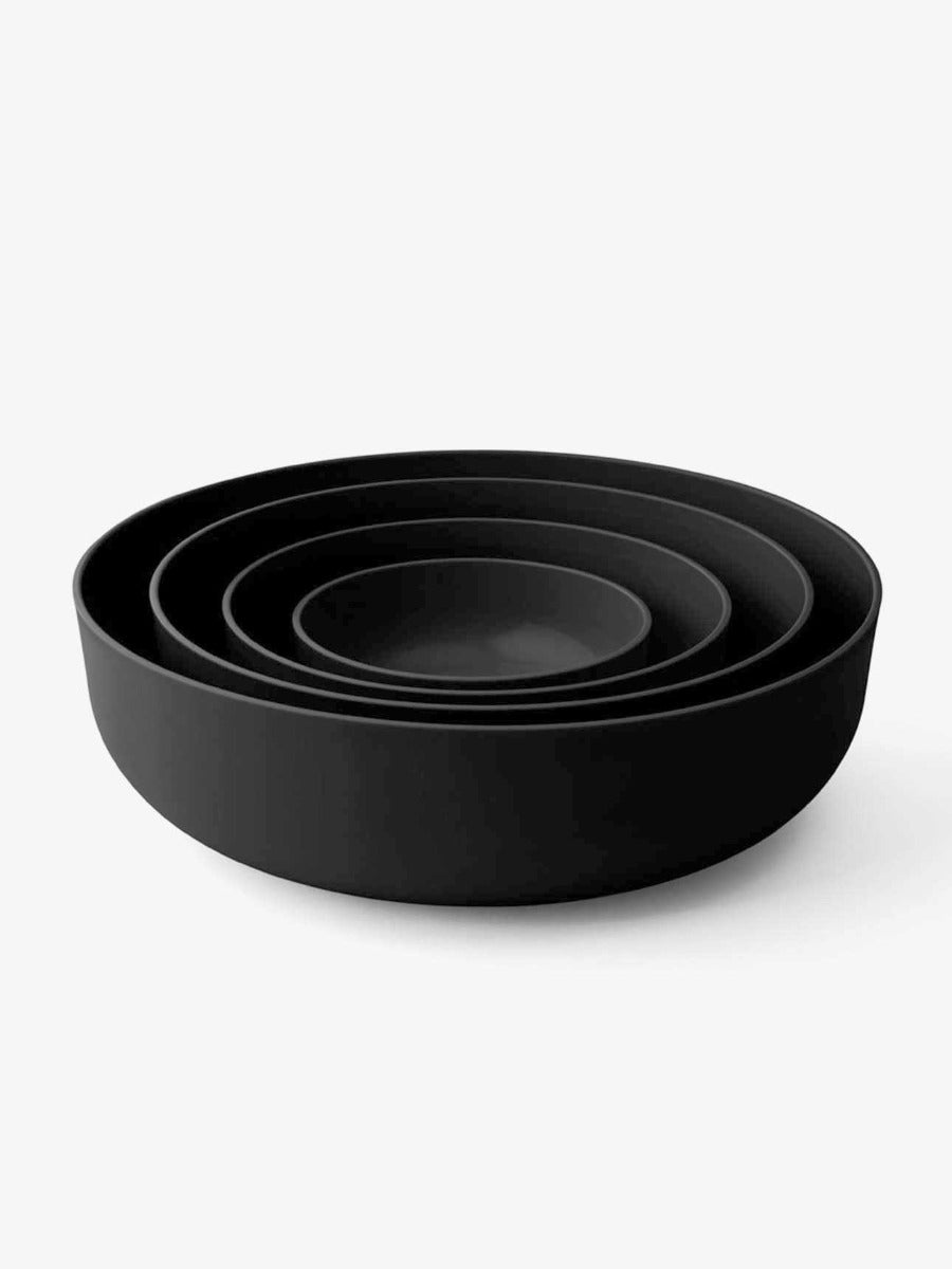Nesting Bowls in Midnight - Set of 4