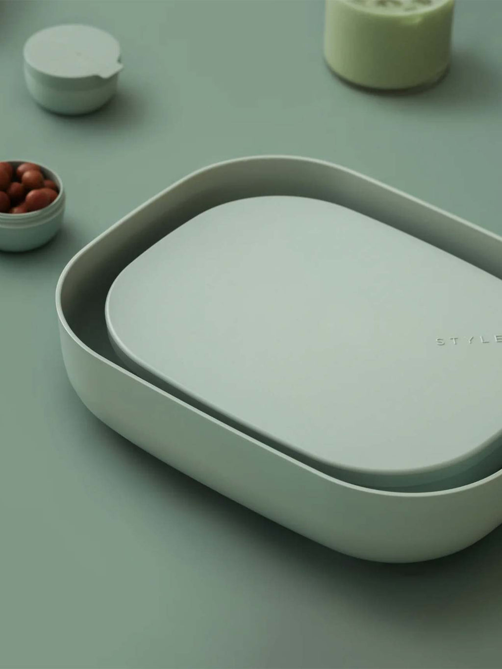 Nesting Tray in Eucalyptus - 2-Piece Set