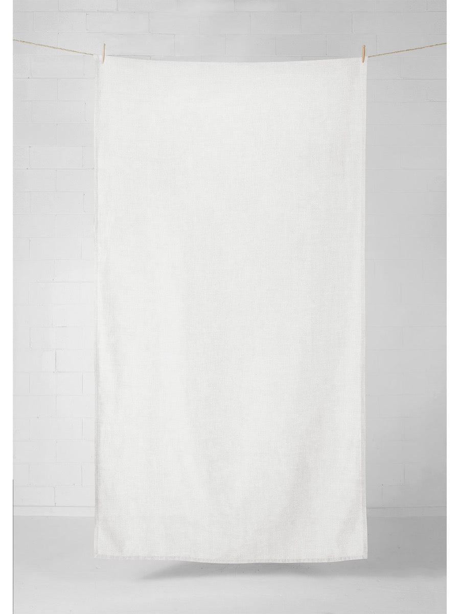 Vintage Linen Tablecloth in Marshmallow