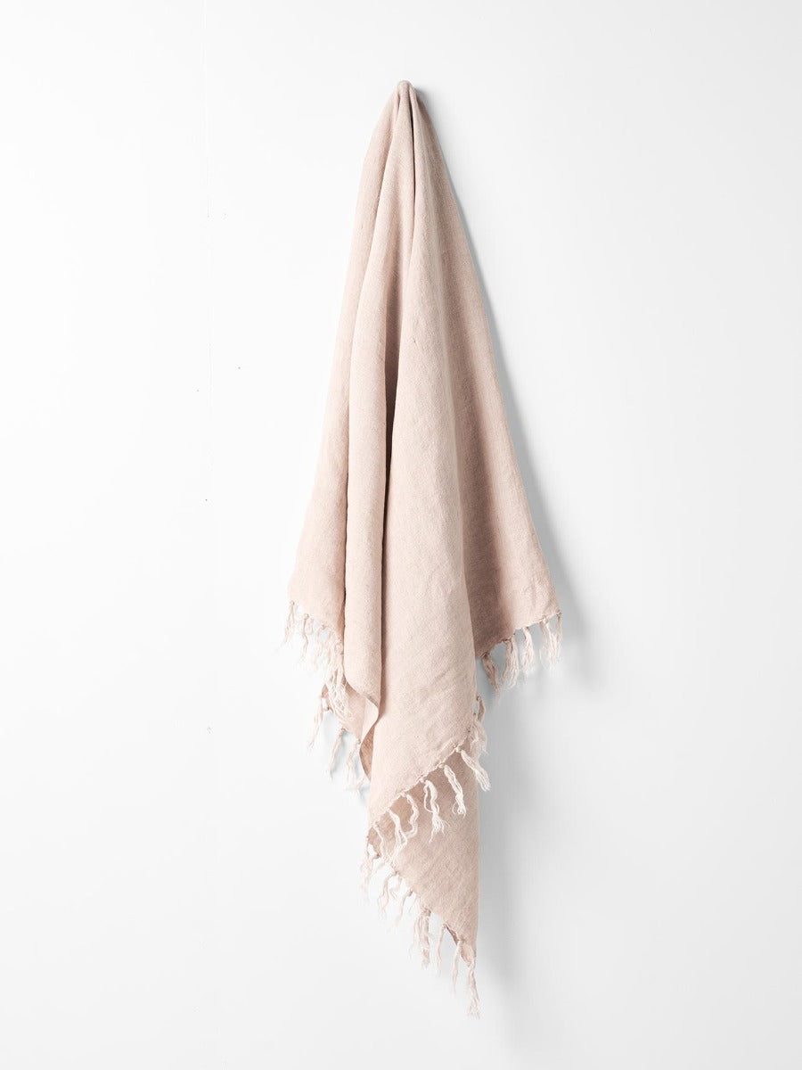 Vintage Linen Fringe Throw in Shell