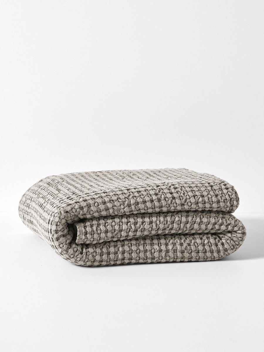 Stonewash Waffle Bed Cover in Smoke