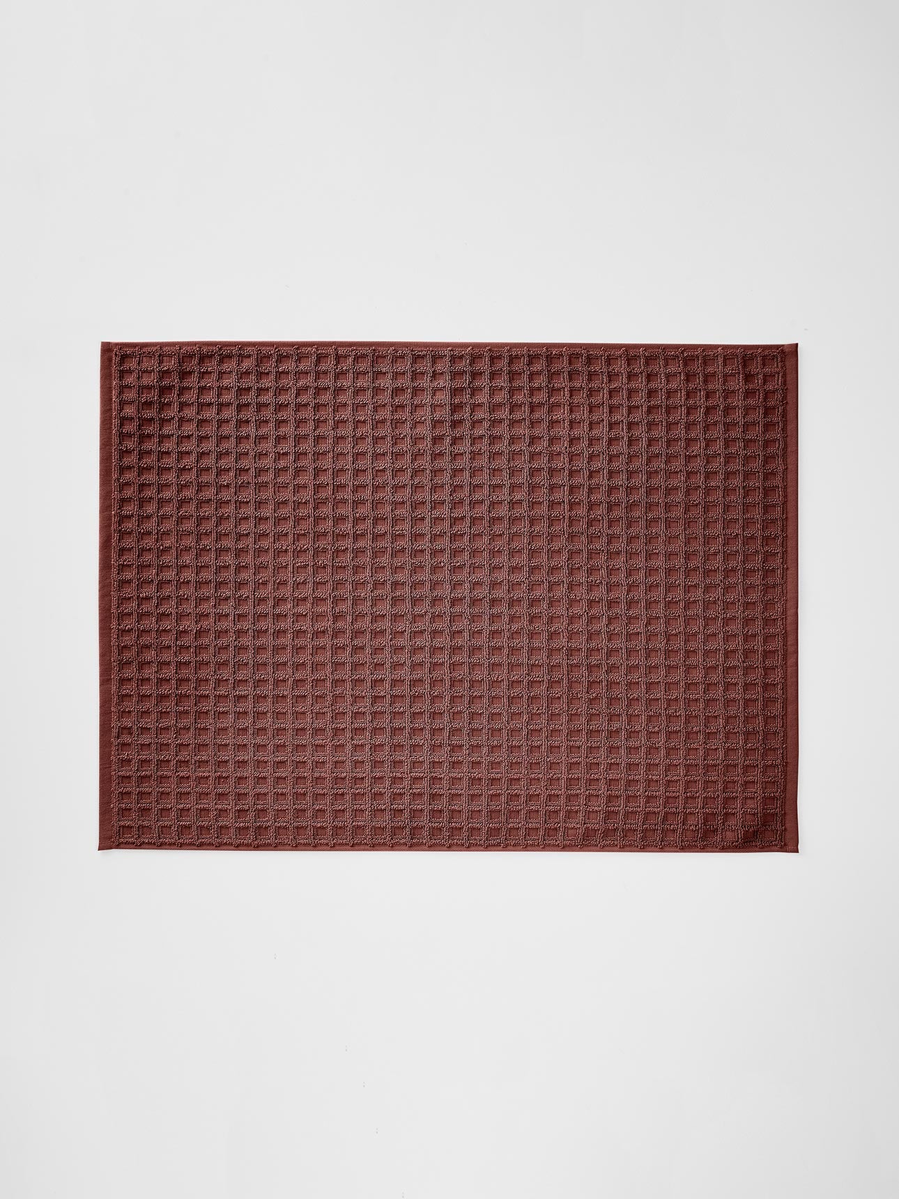 Waffle Bath Mat in Mahogany