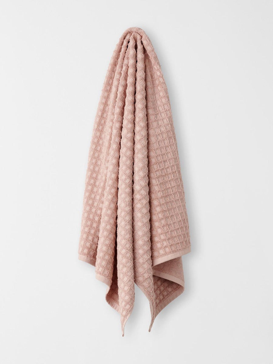 Waffle Bath Towel in Pink Clay