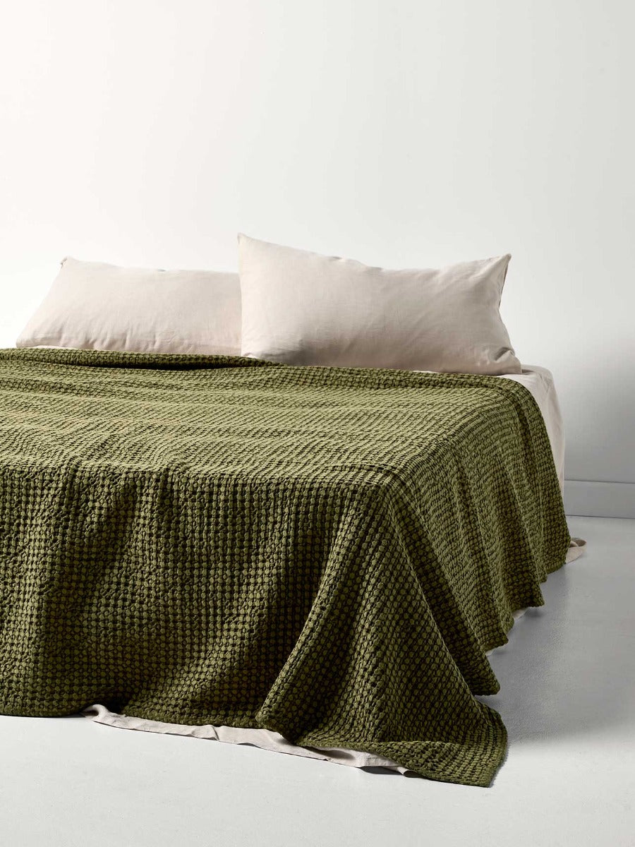 Stonewash Waffle Bed Cover in Caper
