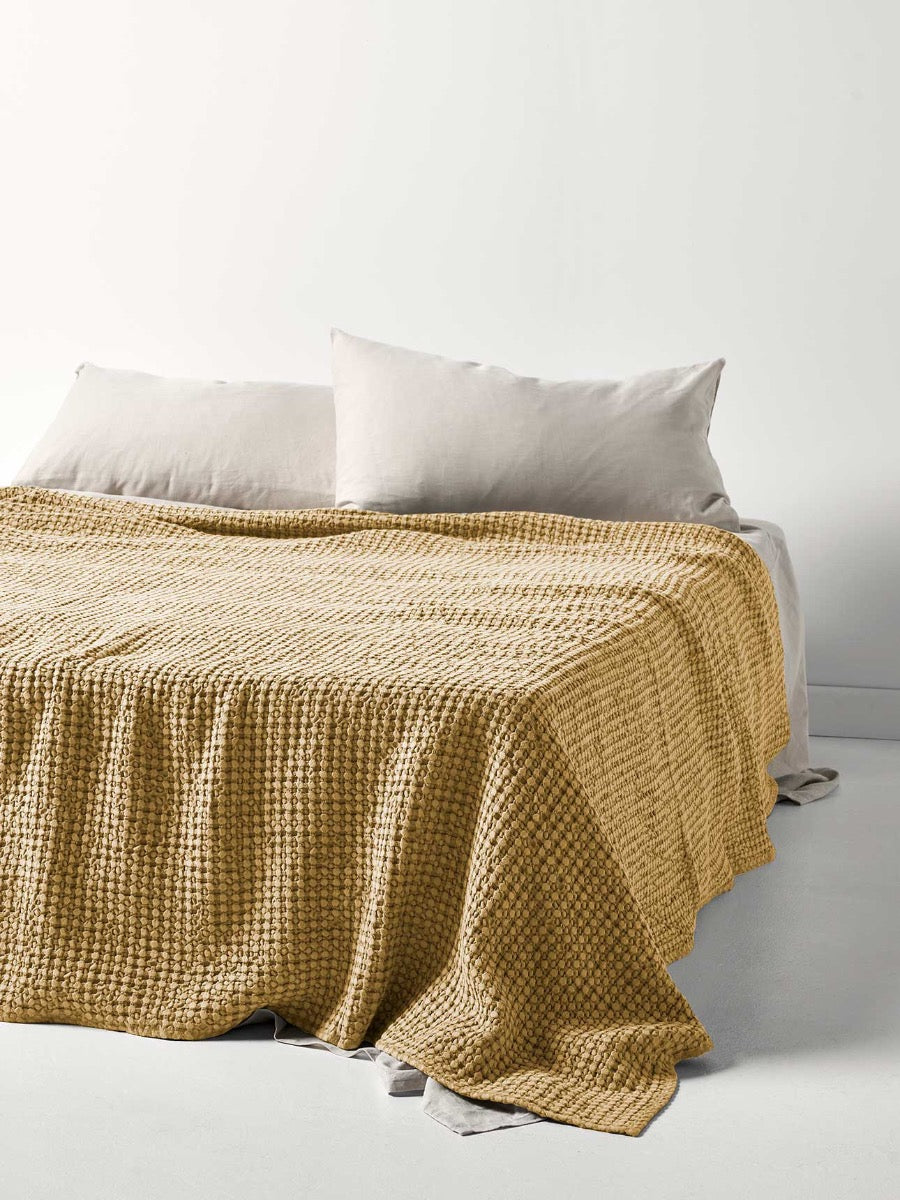 Stonewash Waffle Bed Cover in Caramel
