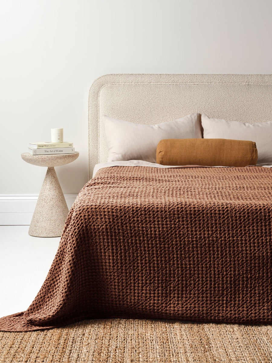 Stonewash Waffle Bed Cover in Clove