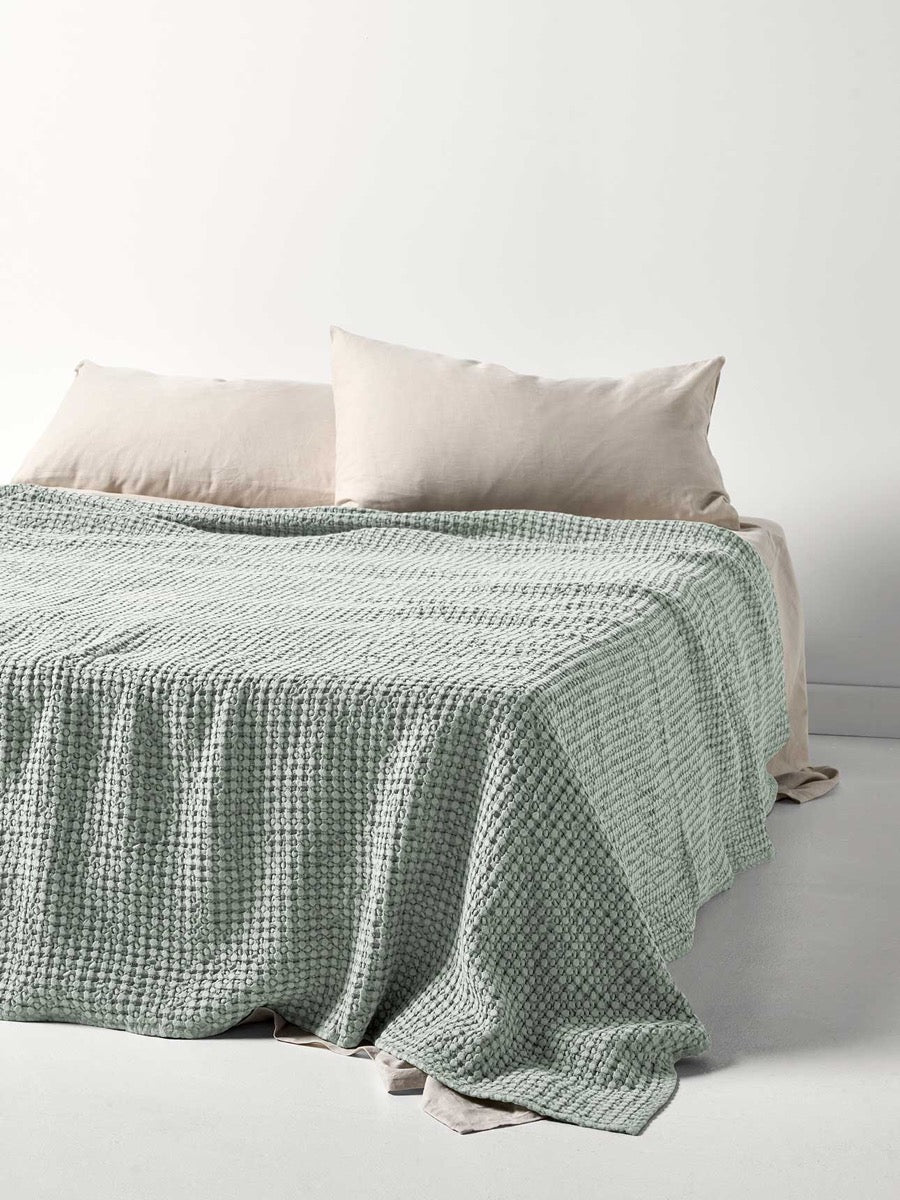 Stonewash Waffle Bed Cover in Mist
