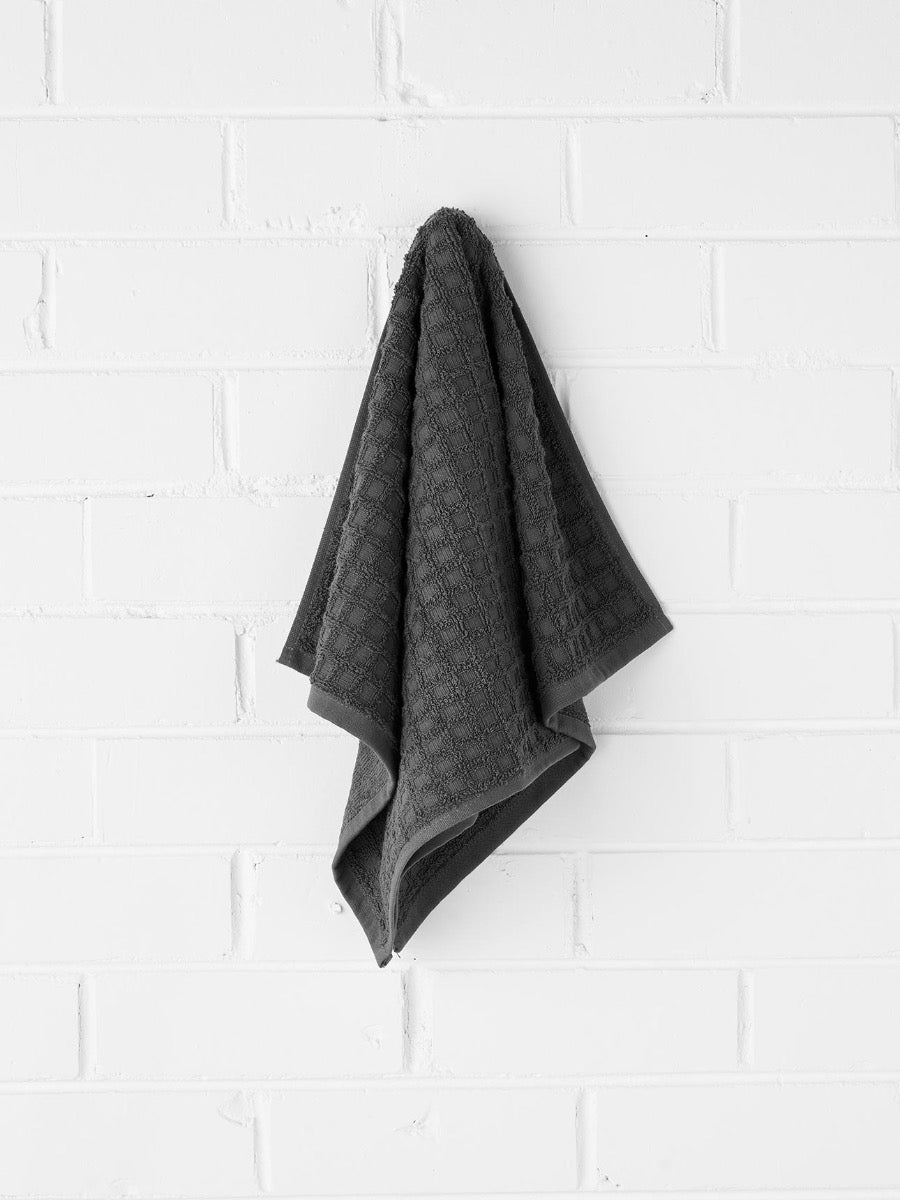Waffle Bath Towel in Charcoal