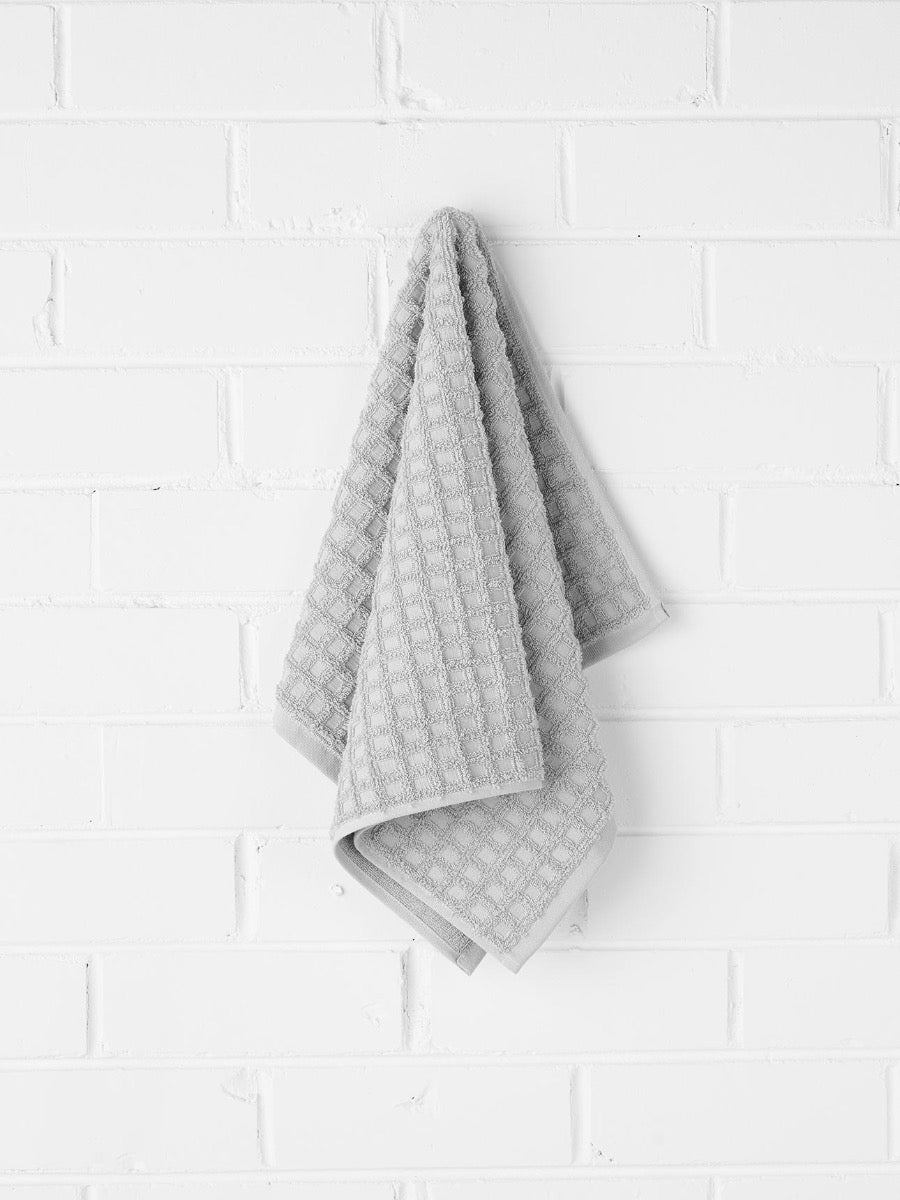 Waffle Bath Towel in Dove