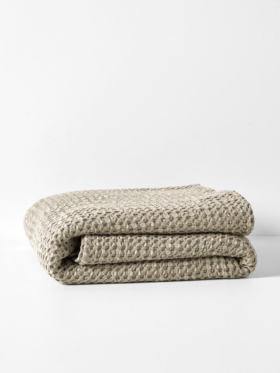 Stonewash Waffle Throw in Feather