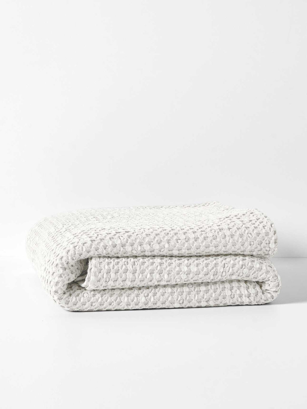 Stonewash Waffle Bed Throw in Marshmallow