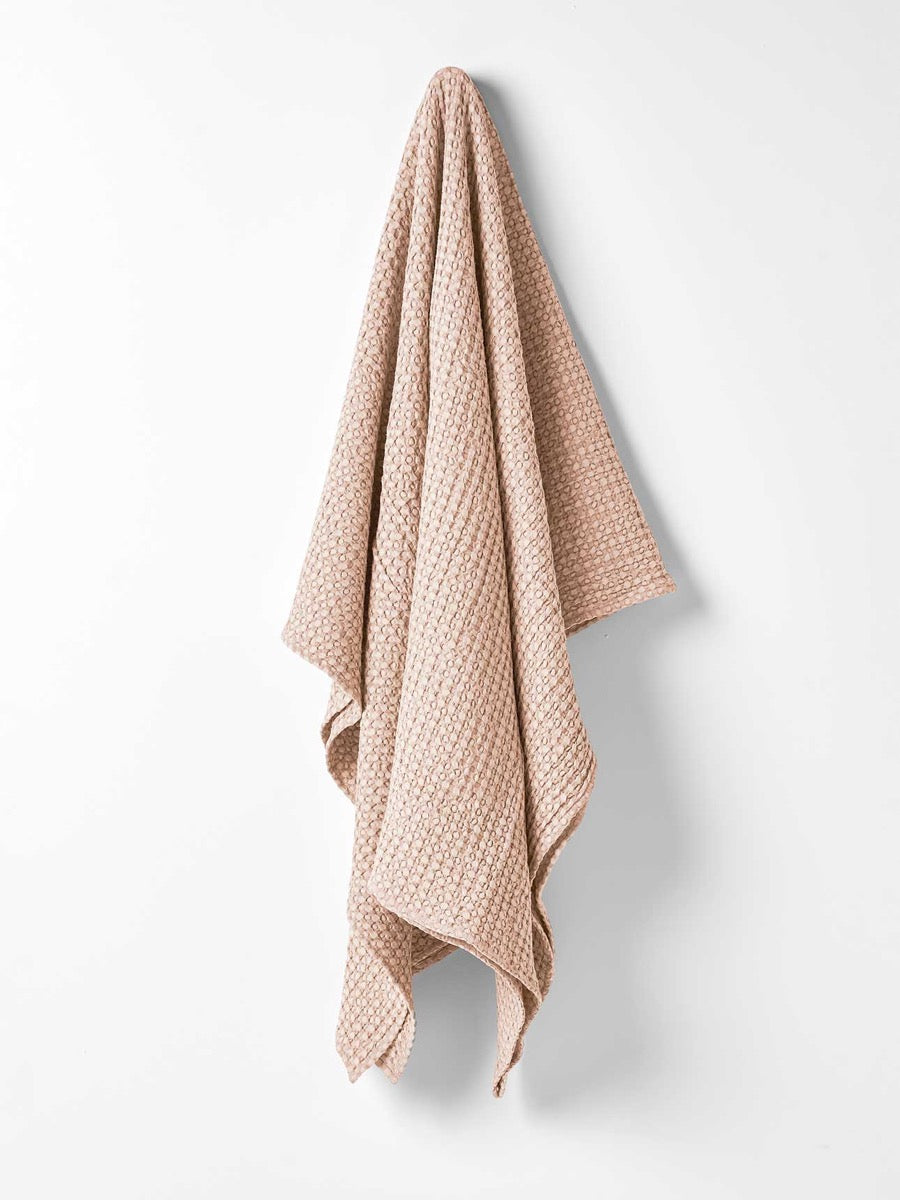 Stonewash Waffle Throw in Shell Pink