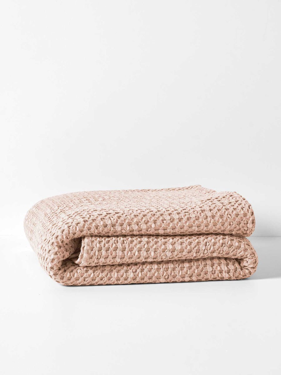 Stonewash Waffle Throw in Shell Pink