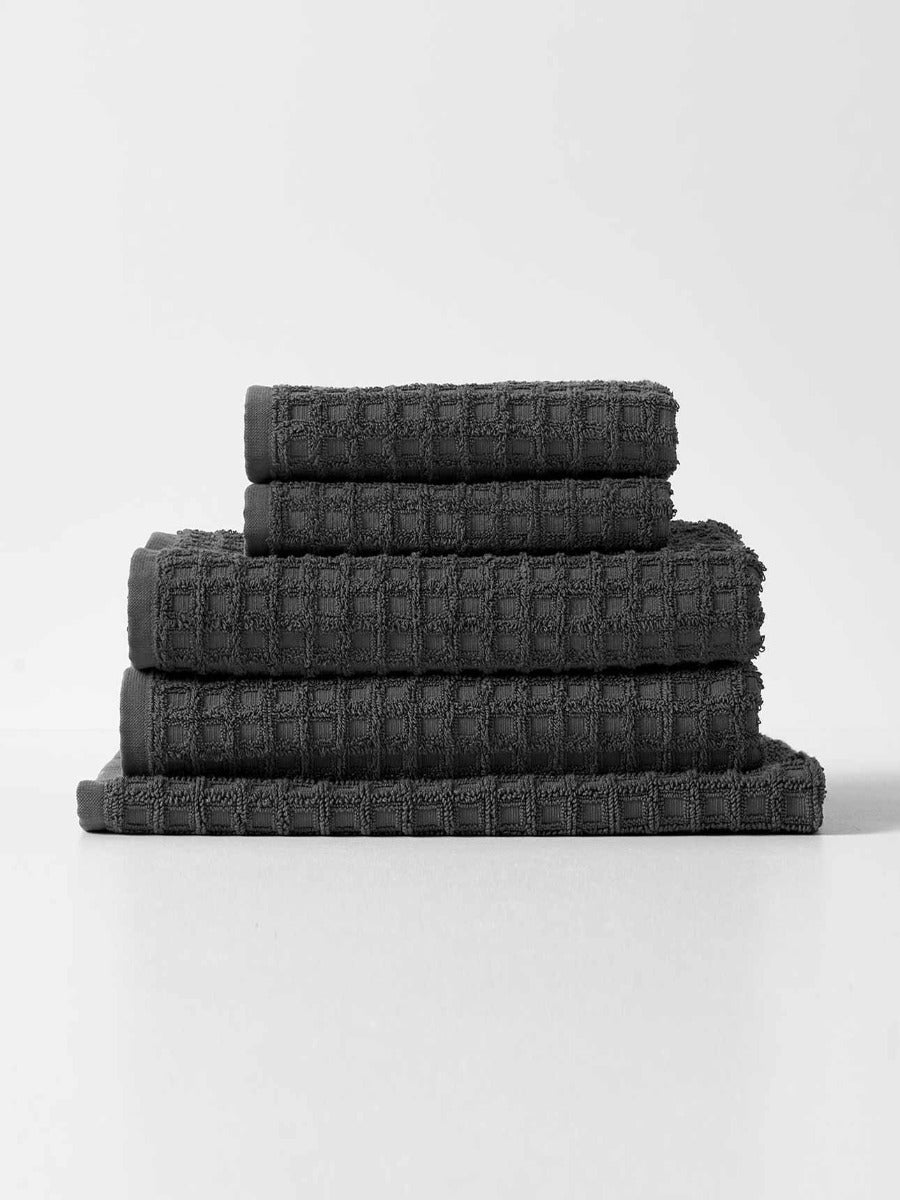 Waffle Bath Towel in Charcoal