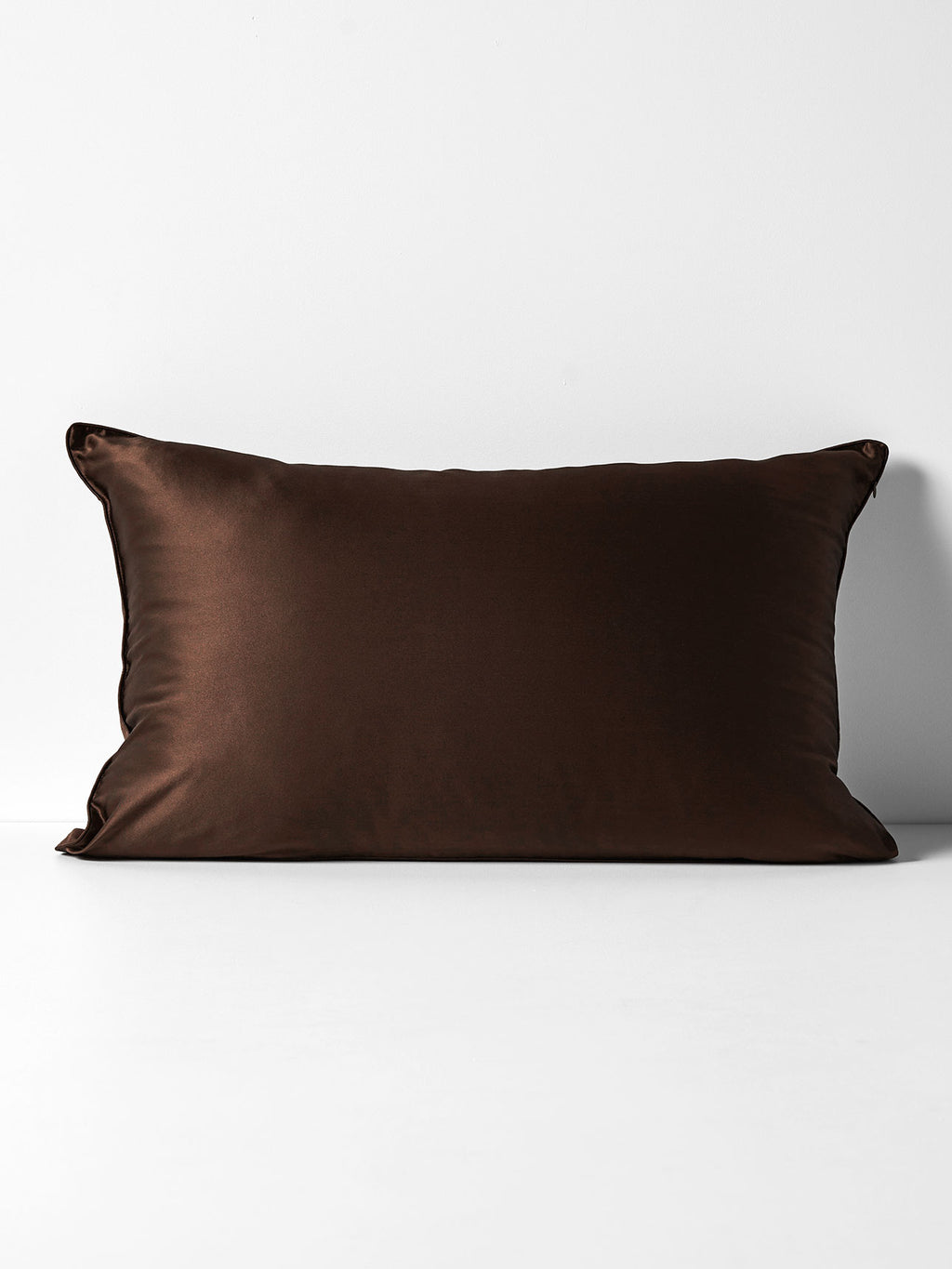 Zara Silk & Linen Pillowcase in Chocolate