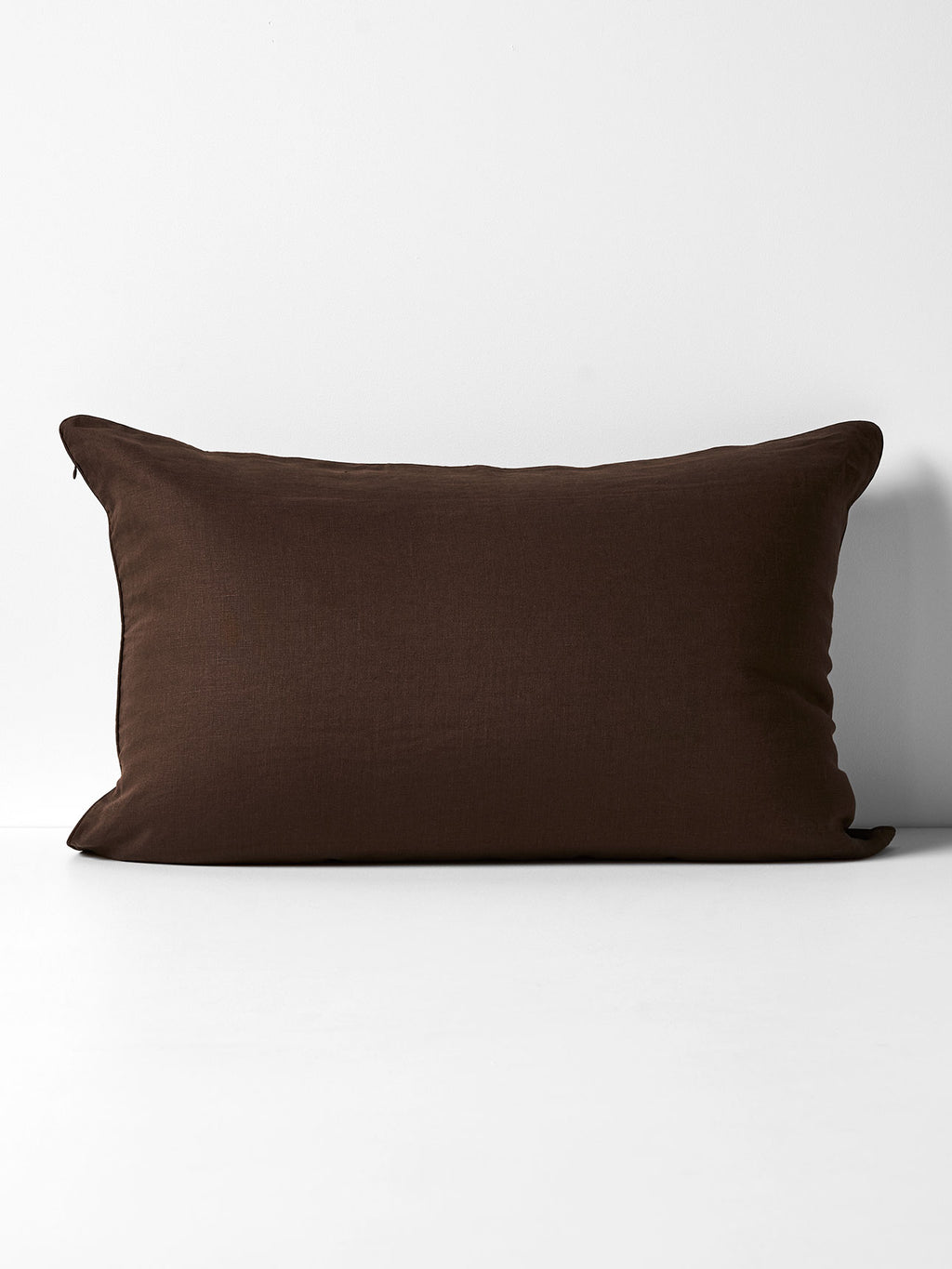 Zara Silk & Linen Pillowcase in Chocolate
