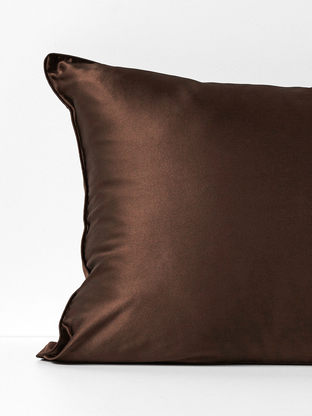 Zara Silk & Linen Pillowcase in Chocolate