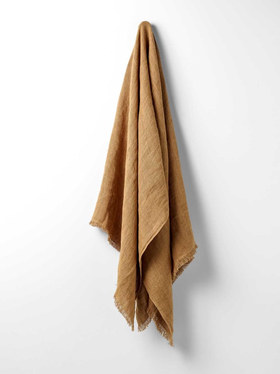 Arles Linen Throw in Bronze