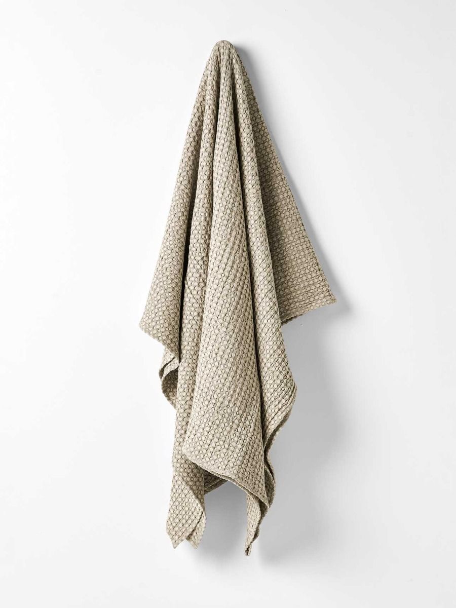 Stonewash Waffle Throw in Feather
